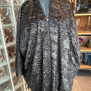 Elegant Gray Velvet Textured Women's Coat